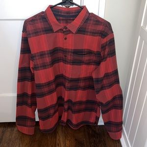 Lululemon Mens Masons Peak Polo.  Red Plaid.  Size Large.